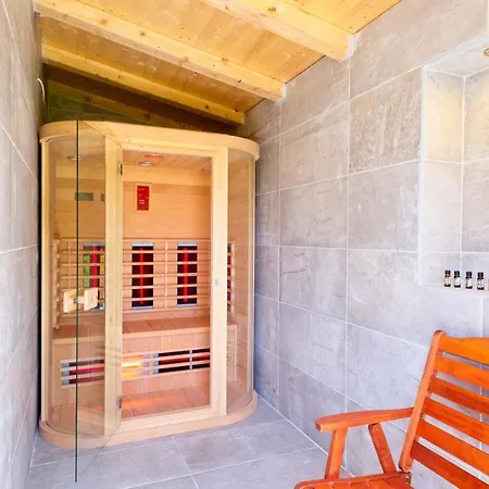 Thousand Roses 빌라