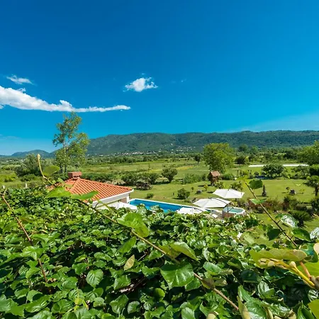 빌라 Thousand Roses Lovorno