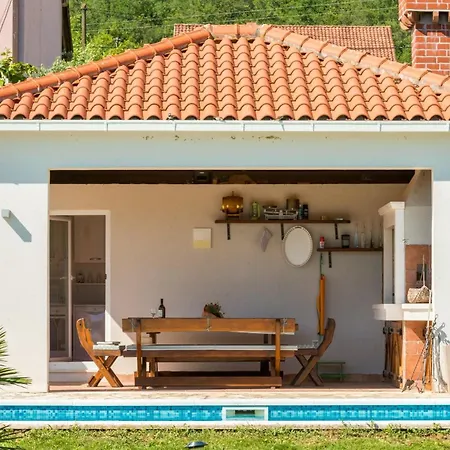 Thousand Roses * Lovorno