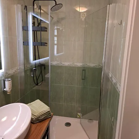 Thousand Roses 빌라 Lovorno