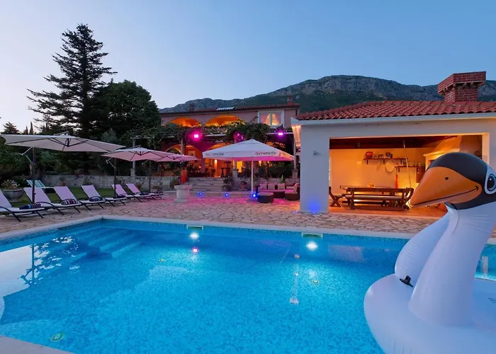 Villa Thousand Roses Lovorno