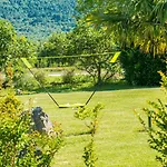 Thousand Roses Villa