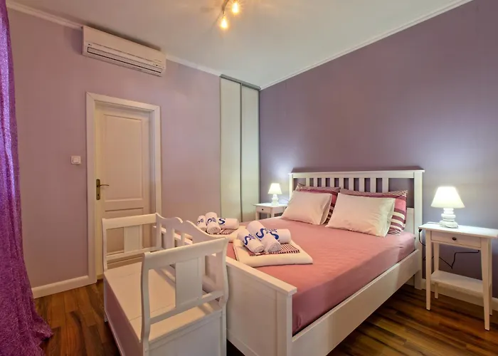 Villa Thousand Roses