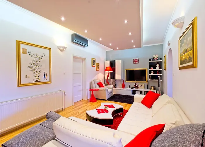 Villa Thousand Roses *