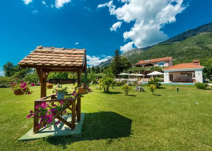 Villa Thousand Roses